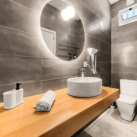 Stunning 2 Bedroom Duplex Close To Main With Seaviews * プエルト・デル・カルメン