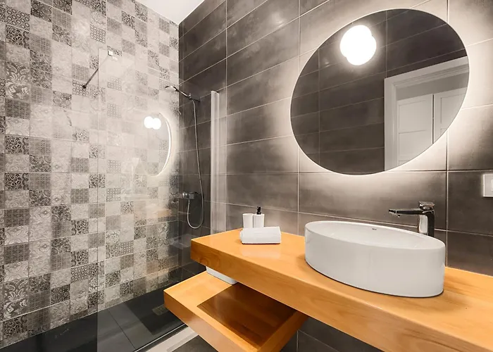 Stunning 2 Bedroom Duplex Close To Main With Seaviews プエルト・デル・カルメン