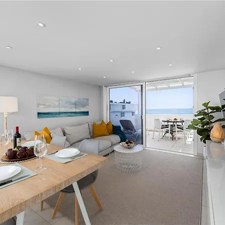 Stunning 2 Bedroom Duplex Close To Main With Seaviews Apartament Puerto del Carmen (Lanzarote)